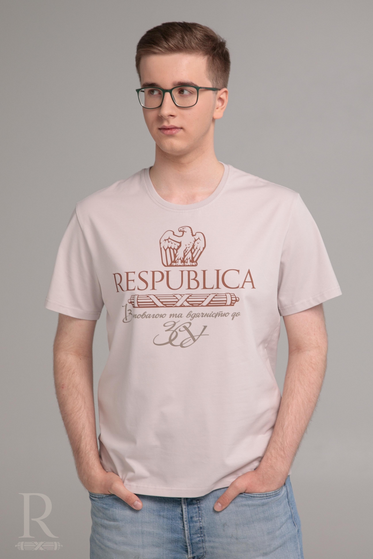 Футболка "RESPUBLICA" R-T-0001-S-S фото