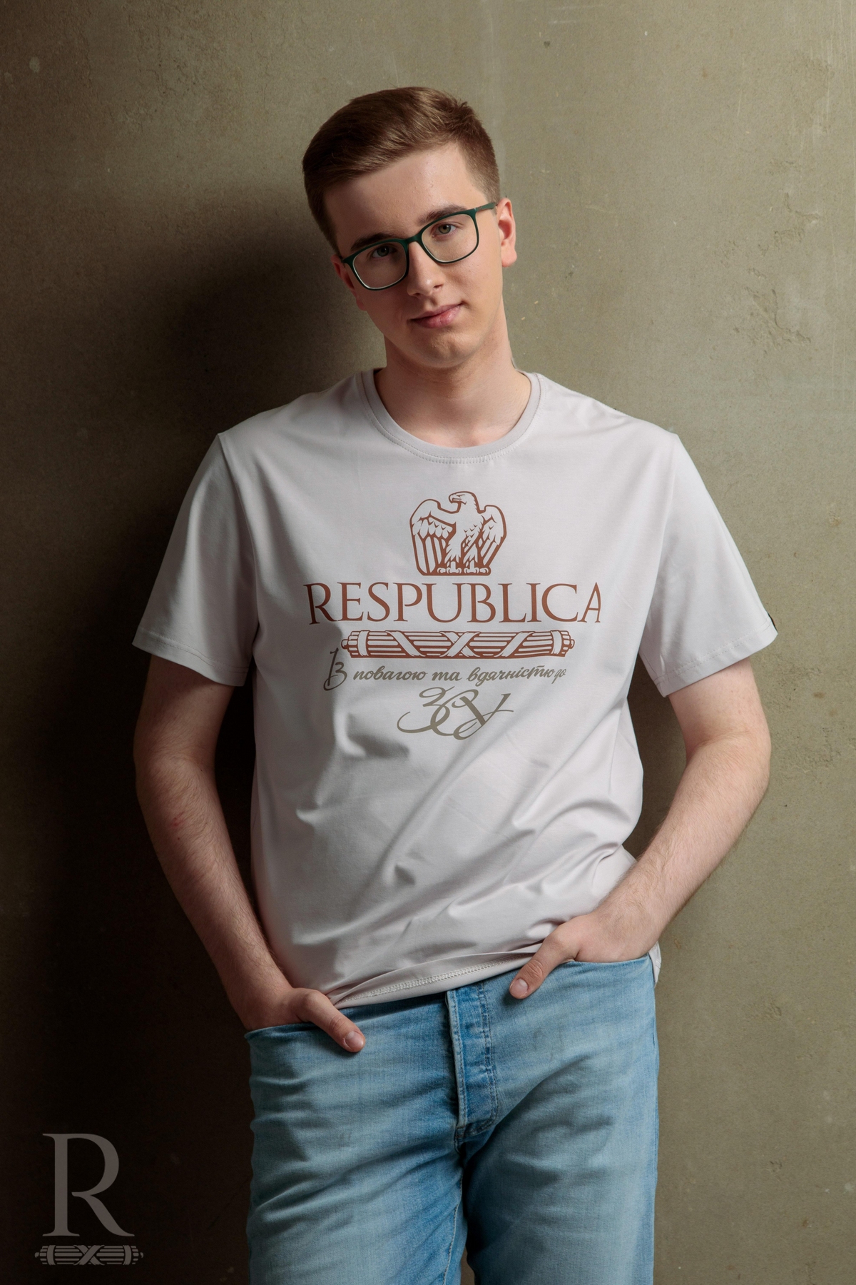 Футболка "RESPUBLICA" R-T-0001-S-S фото